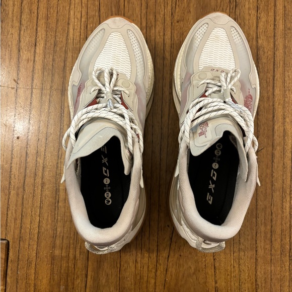 LI-NING Beige Exceed Infinity Sneakers - Picture 3 of 7